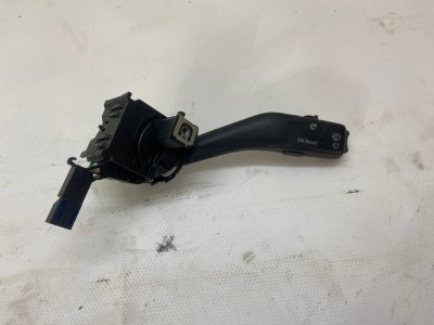 Подрулевой переключатель Volkswagen Golf 2003-2010 1K1
