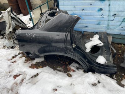 Крыло Chrysler 300С 2004-2011
