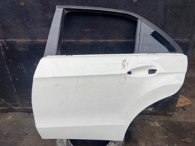 Дверь Mercedes-Benz E-Class 2011 W212