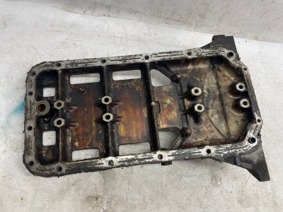 Поддон двигателя Mazda 626 1997-2002 GF