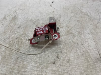 Петля багажника Mazda CX-30 2020