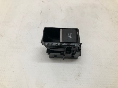 Кнопка стеклоподъемника Mazda Mazda 3 2020 BP