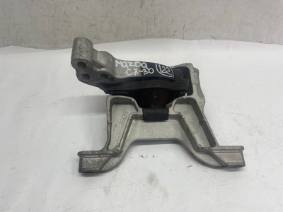 Подушка двигателя Mazda CX-30 2020