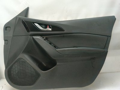 Обшивка двери Mazda Mazda 3 2015 BM