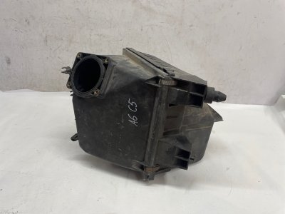 Корпус воздушного фильтра Audi A6 1997-2005 C5