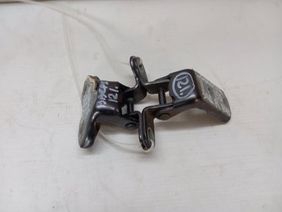 Петля двери Toyota Corolla 2008 ZRE152R