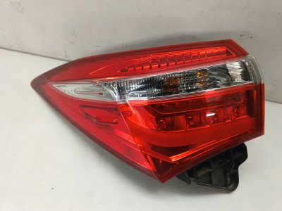 Фонарь Toyota Corolla 2014 ZRE172R
