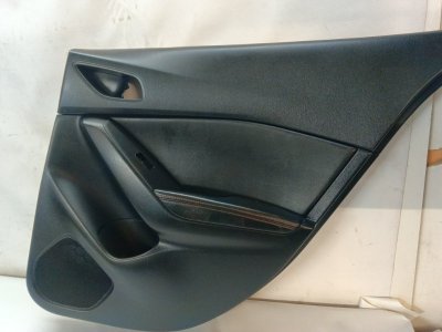 Обшивка двери Mazda Mazda 3 2015 BM