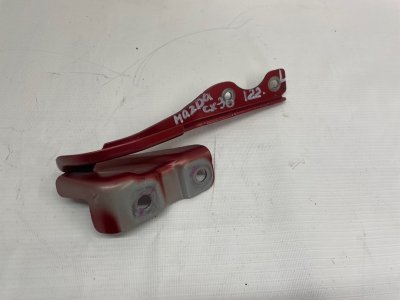 Петля капота Mazda CX-30 2020