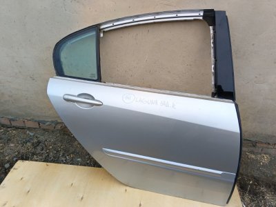 Дверь Renault Laguna 2008
