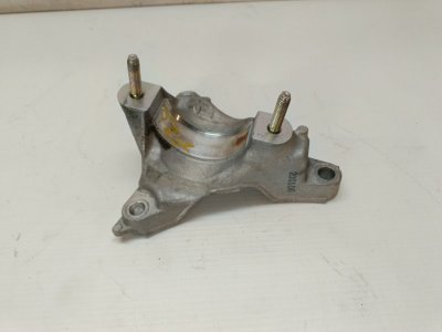 Кронштейн полуоси Mazda Mazda 3 2020 BP