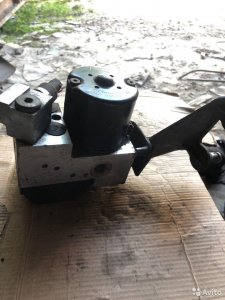 Блок ABS ESP Mercedes w220, w215, w210