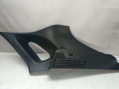 Обшивка стойки Mazda CX-30 2020