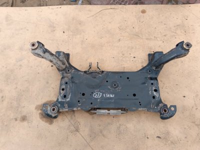 Балка Ford Focus 2012 CB8