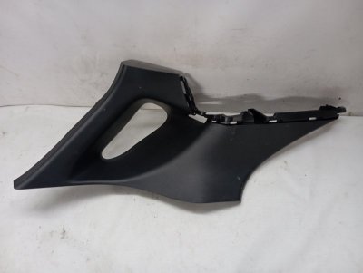 Обшивка стойки Mazda CX-30 2020
