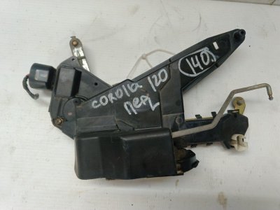 Замок двери Toyota Corolla Fielder 2001