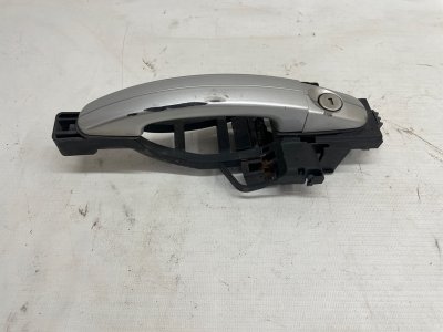 Ручка двери наружная Ford Focus 2012 CB8