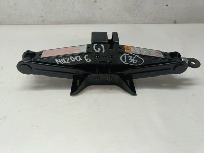 Домкрат Mazda Mazda 6 2016 GJ