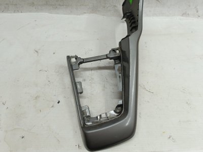 Накладка консоли Ford Focus 2012 CB8