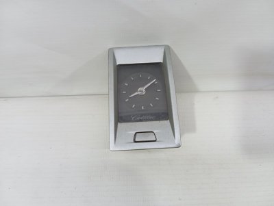 Часы Cadillac BLS 2006