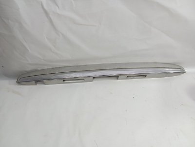 Накладка двери багажника Lexus RX330 2005 XU30