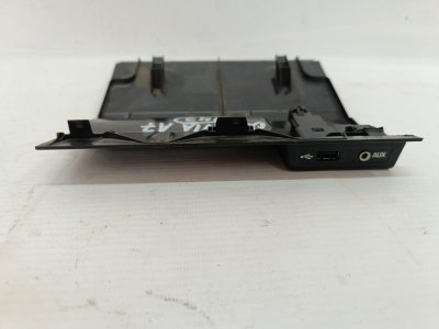 Блок USB Skoda Octavia 2015 A7