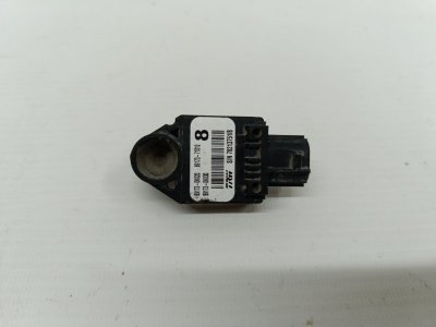 Датчик удара Toyota Hilux 2012