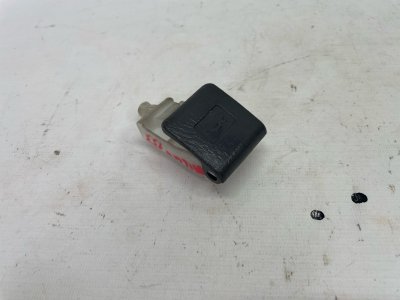 Кнопка Toyota Hilux 2012