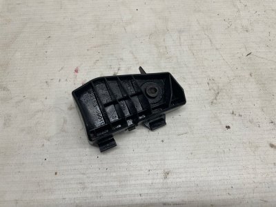 Кронштейн бампера Lexus RX330 2005 XU30