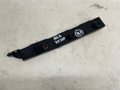 Кронштейн бампера Lexus RX330 2005 XU30