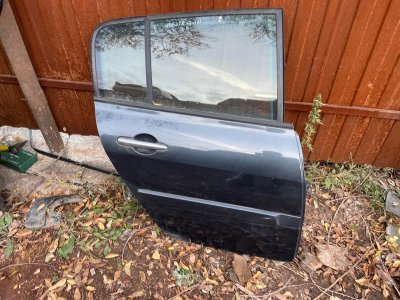 Дверь Renault Megane 2006