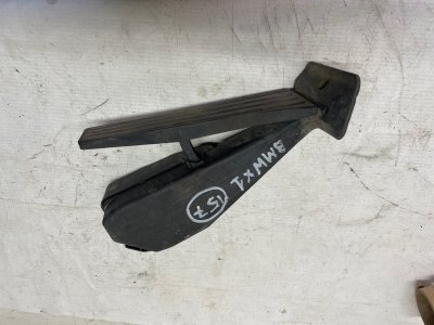 Педаль газа BMW X1 2012 E84