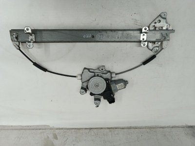 Стеклоподъемник Nissan Leaf 2012 ZE0