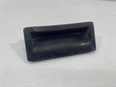 Кнопка открывания багажника Volkswagen Touareg 2012 7P5,7P6