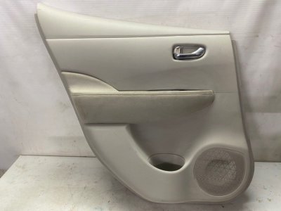 Обшивка двери Nissan Leaf 2012 ZE0