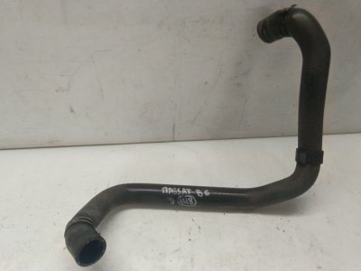 Патрубок Volkswagen Passat 2009 B6