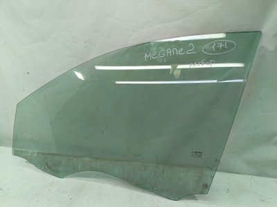 Стекло двери Renault Megane 2006
