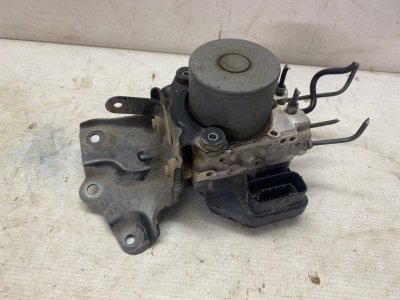 Блок ABS Toyota Rav 4 2013 A40