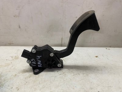 Педаль газа Toyota Rav 4 2013 A40