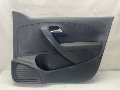 Обшивка двери Volkswagen Polo 2011