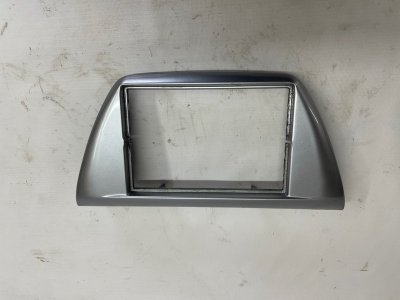 Рамка магнитолы Mitsubishi Lancer 2006