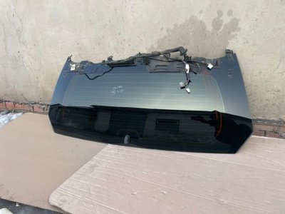 Стекло крышки багажника Toyota Land Cruiser Prado 2022
