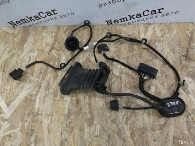 Проводка двери задняя правая Volkswagen Passat B6