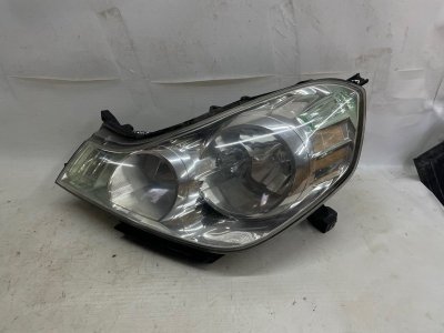 Фара Nissan Wingroad Y12