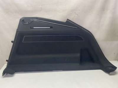 Обшивка багажника Audi Q8 2021