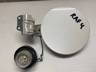 Лючок бензобака Toyota Rav 4 2013 A40