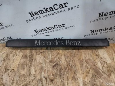 Накладка двери багажника Mercedes-Benz Vito 639