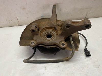 Кулак поворотный Mitsubishi Lancer 2006