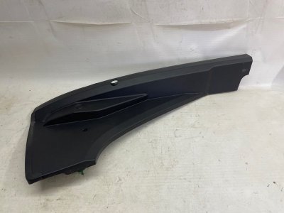 Накладка фары Audi Q8 2021