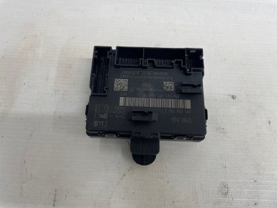 Блок комфорта Audi Q8 2021